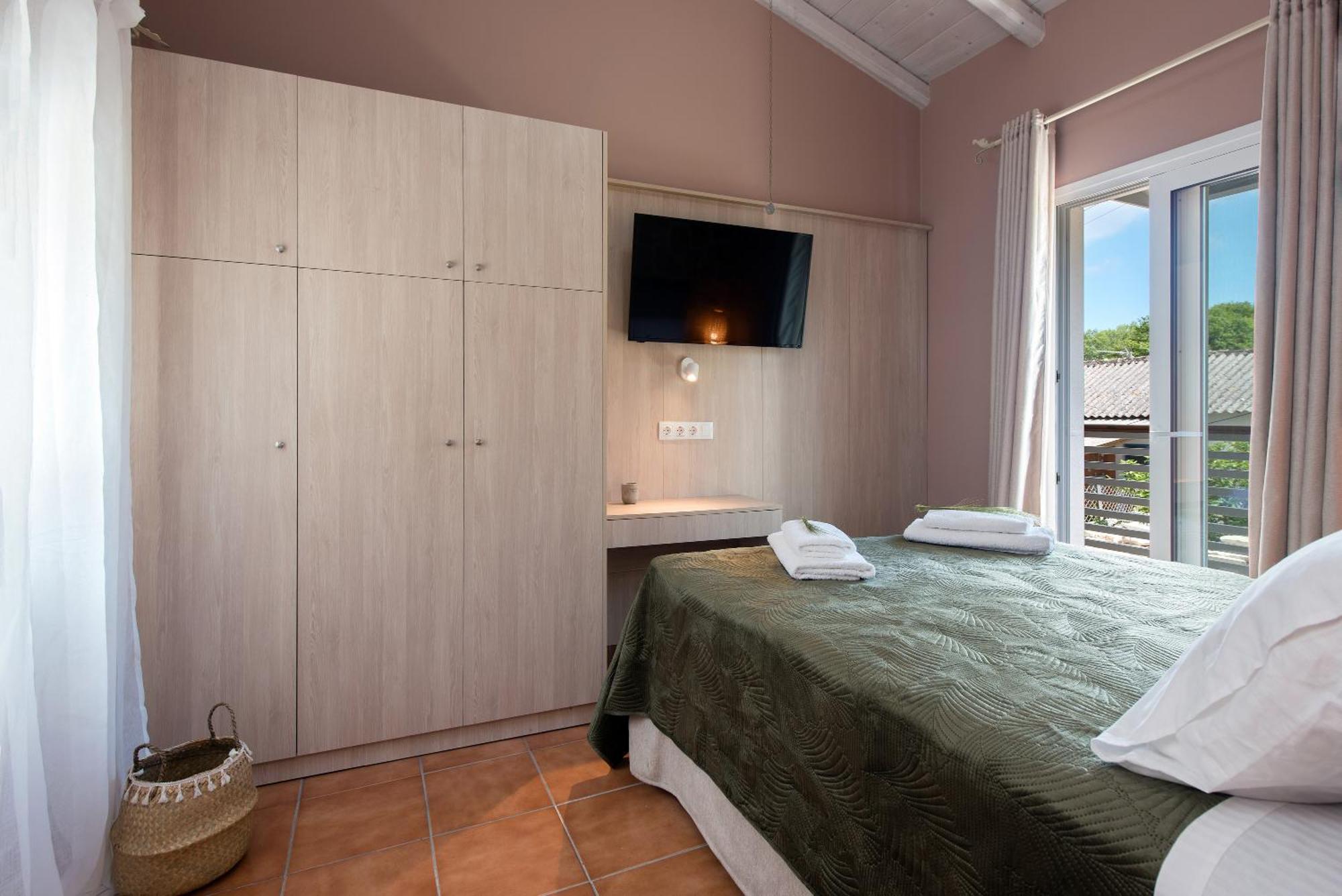 Nikas Guest House Kanálion Buitenkant foto
